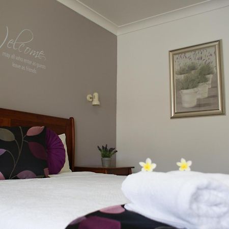 Karuah Riverside Motel Экстерьер фото