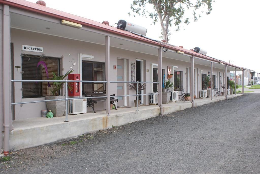 Karuah Riverside Motel Экстерьер фото